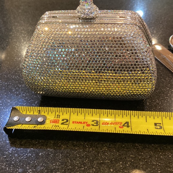 Gorgeous Judith Leiber Minaudiere evening bag rhinestones. - Picture 8 of 9